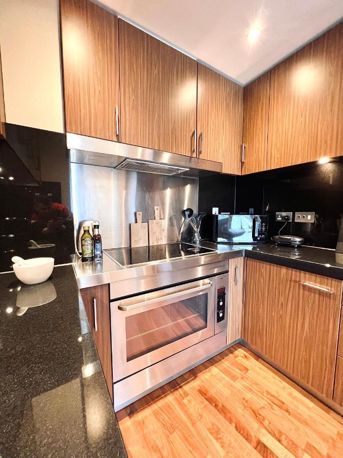 Апартаменты Fairmont Avenue E14 9Pq Лондон Экстерьер фото
