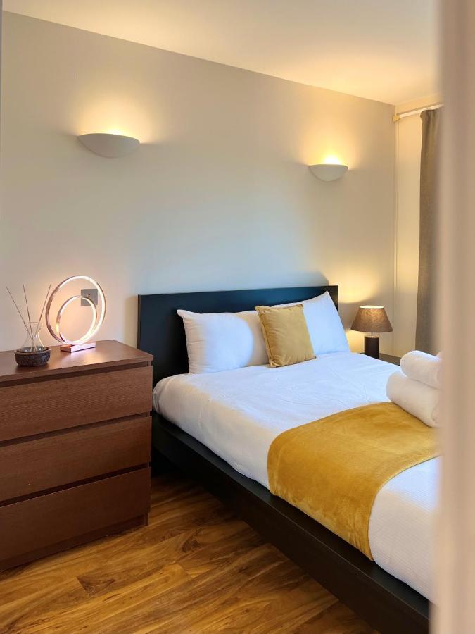 Апартаменты Fairmont Avenue E14 9Pq Лондон Экстерьер фото